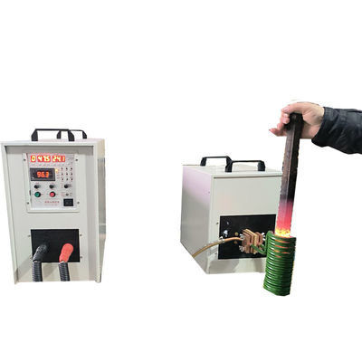 Fornitura di energia stabile Equipaggiamento di riscaldamento ad induzione ad alta frequenza con design compatto