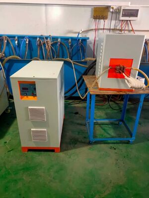 Prezzo buono Macchina riscaldante a induzione ad altissima frequenza UF-100KW in linea