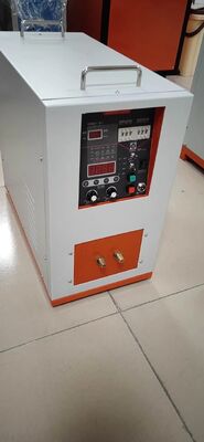 Prezzo buono Apparecchiature di riscaldamento ad induzione ad altissima frequenza UF-6,6kw in linea