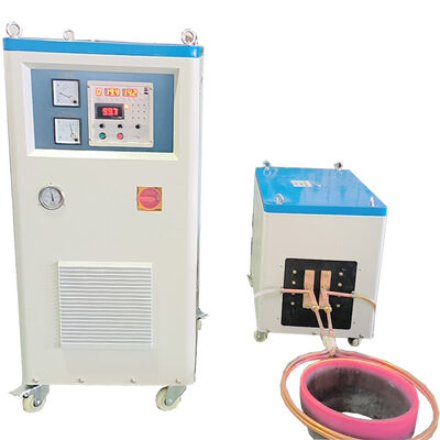 Macchina per riscaldamento a induzione IGBT da 120KW con sistema di raffreddamento ad acqua e rapporti di trasformatore variabili