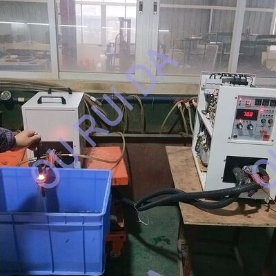 Prezzo buono Apparecchiatura avanzata per riscaldamento a induzione IGBT Super Frequenza con barre di ferro per tempra in linea